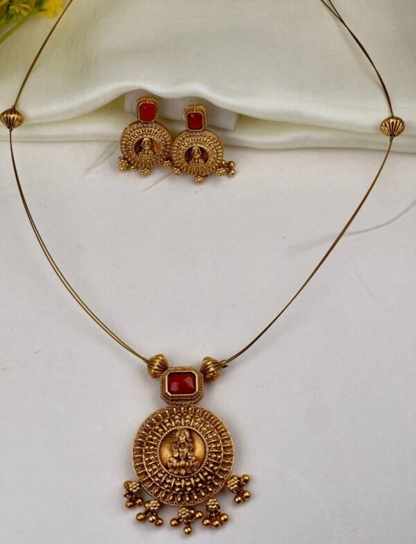 Invisible Round Lakshmi choker