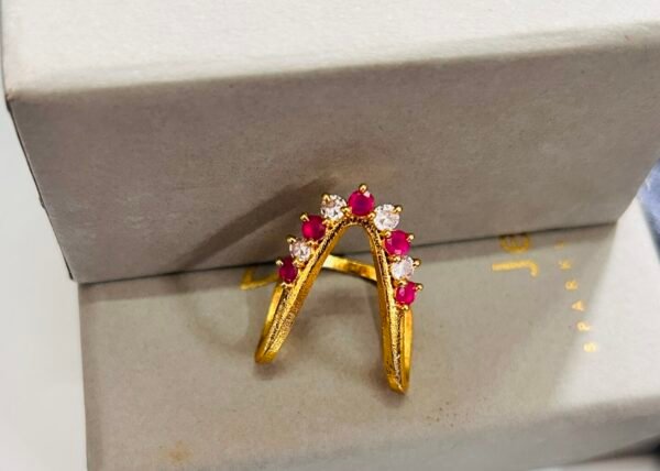 Traditional Vangi rings -Red & white stones