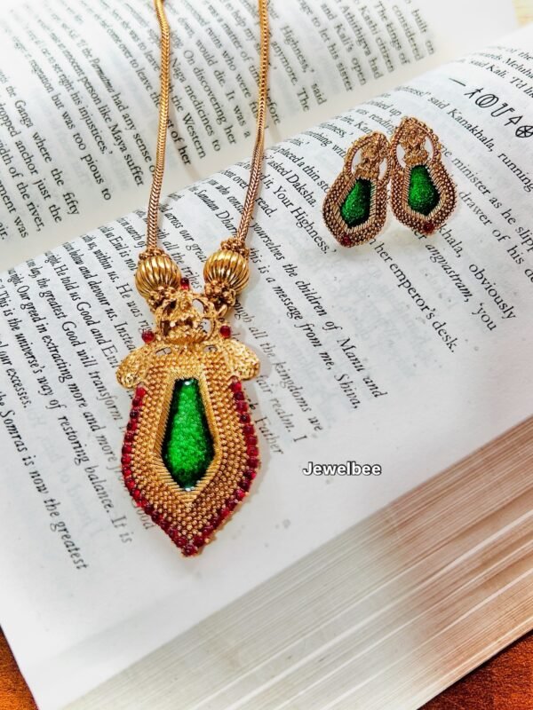 Traditional Palaka Mala Set