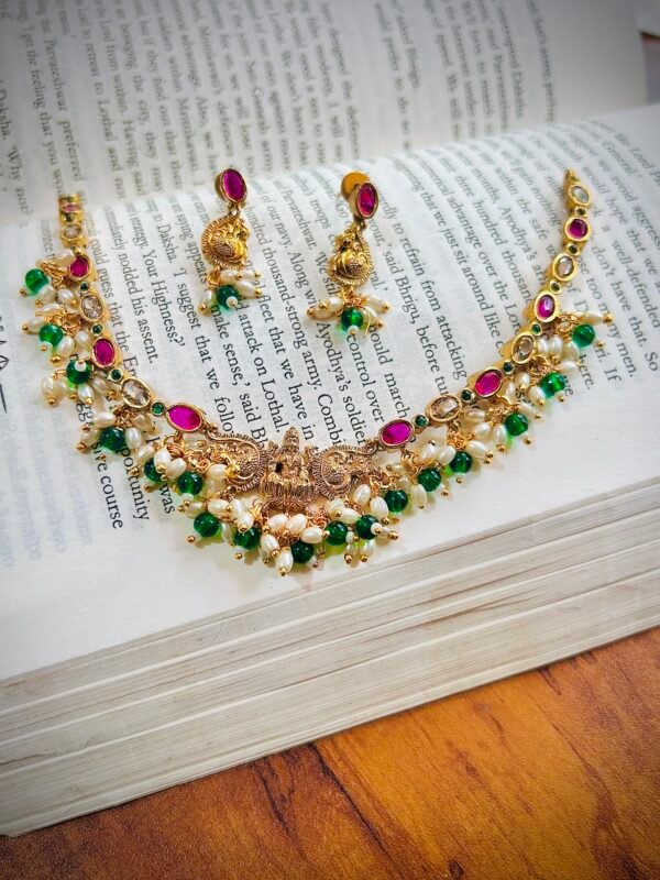Traditional Raga Necklace Set