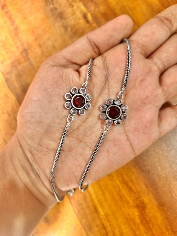 Small Flower Anklets- Maroon & White Stone Anklet