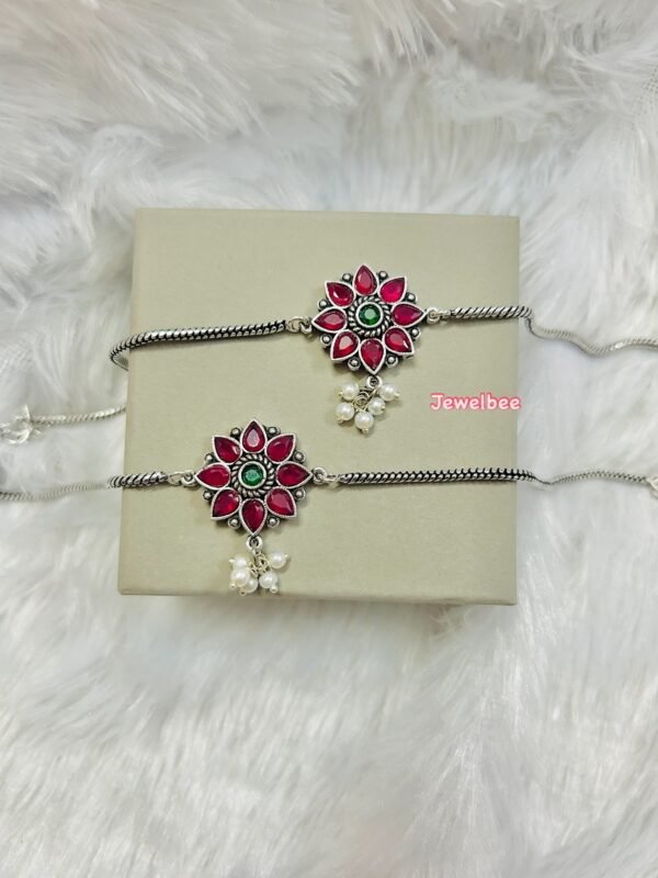 Flower Anklet with Pearls -Maroon & Green Anklet