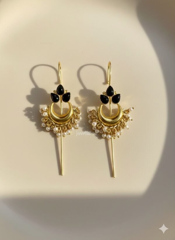 Chandini Pearl Filled Earcuff